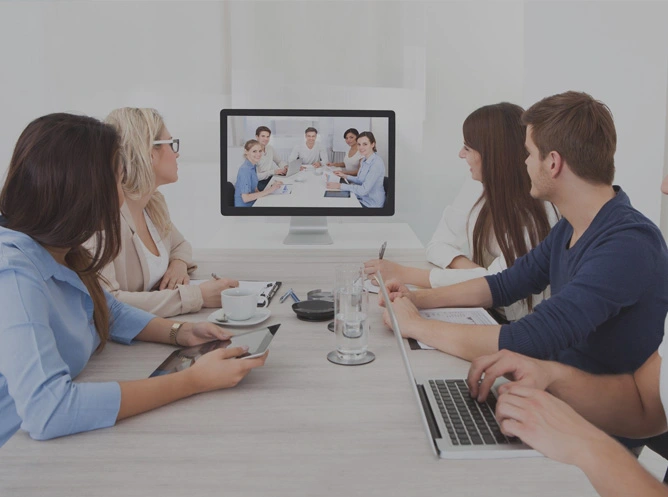 Giải pháp hội nghị video cho quản lý cấp cao của công ty