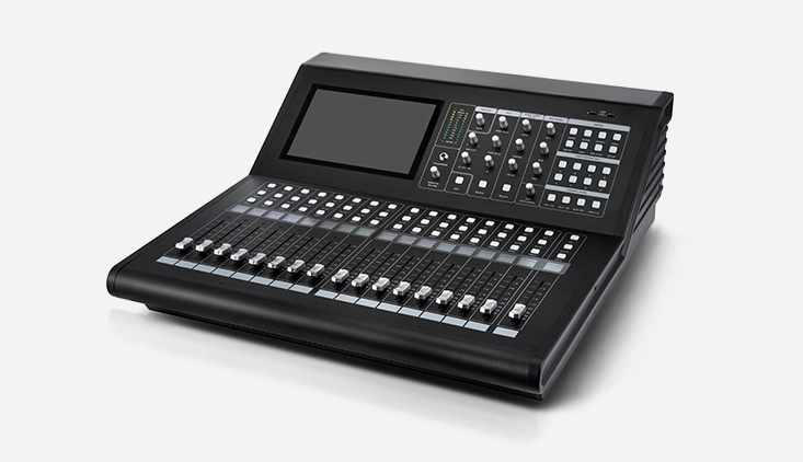 32 channels digital mixing console 1